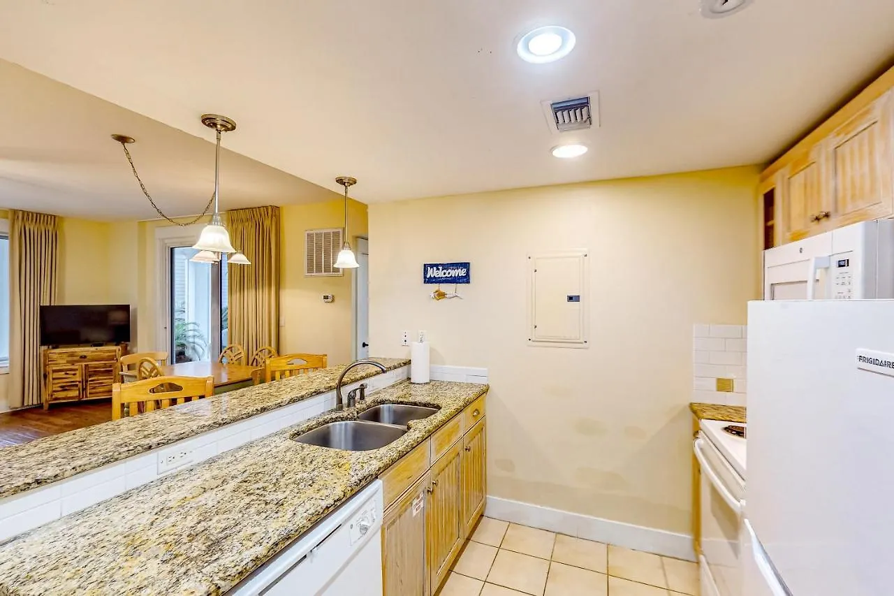 Baytowne Wharf - Pilot House #330 Apartment Destin