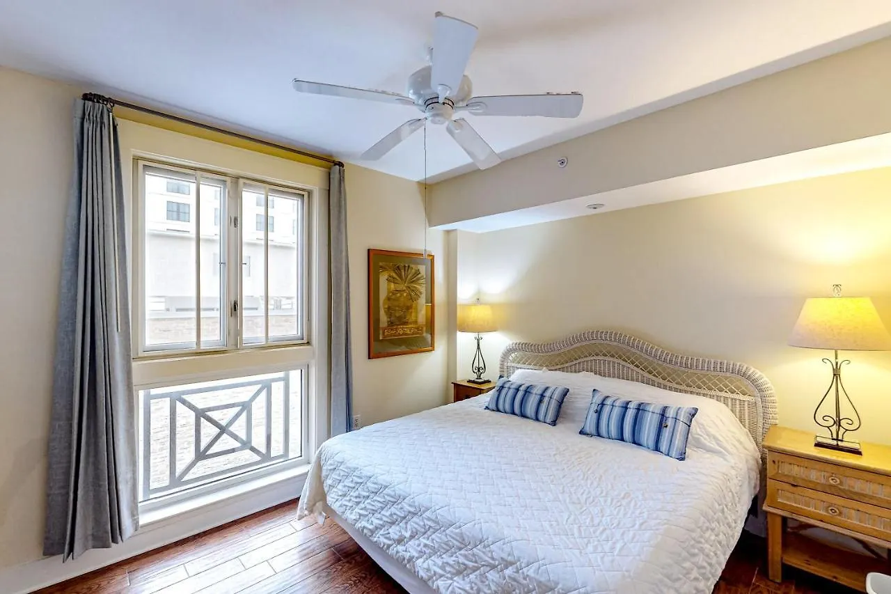 Baytowne Wharf - Pilot House #330 Apartment Destin